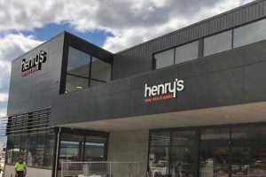 Henry’s ramps up online deliveries