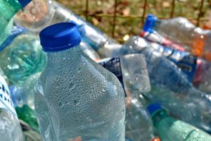 Govt joins plastic packaging pact